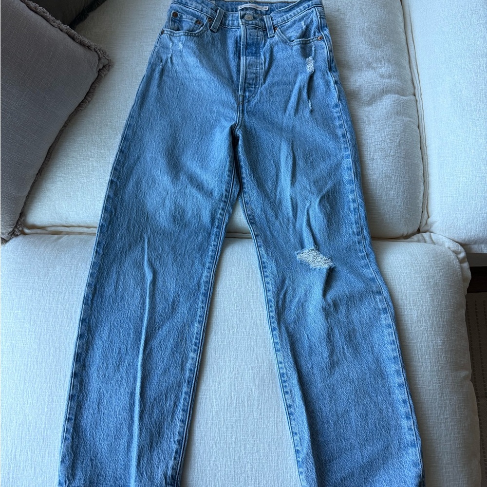 Levi's rib cage ankle straight medium wash jeans